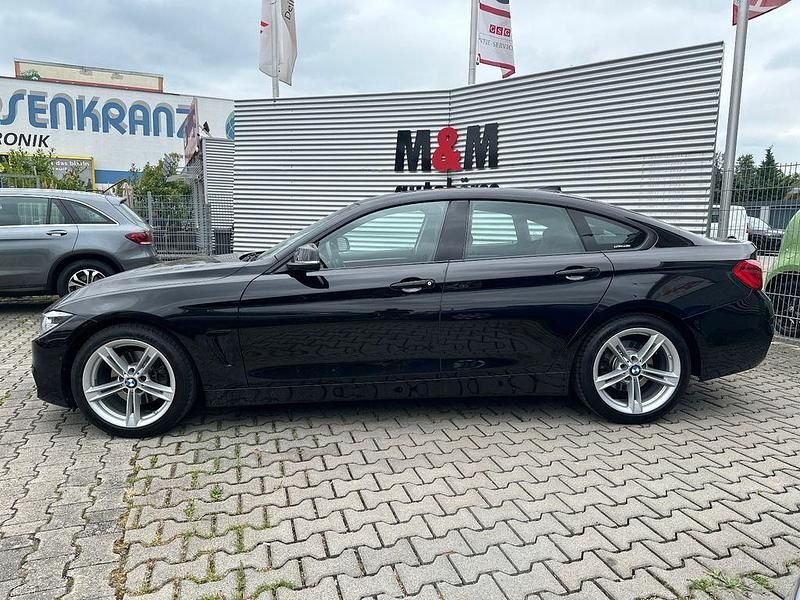 Gebraucht BMW 420 Sport Line 190 PS (139 kW) 2019 Schwarz ii/bonnet fluid black Coupé