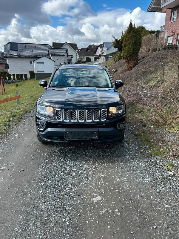 Gebraucht Jeep Compass Limited 163 PS (119 kW) 2014 Schwarz SUV