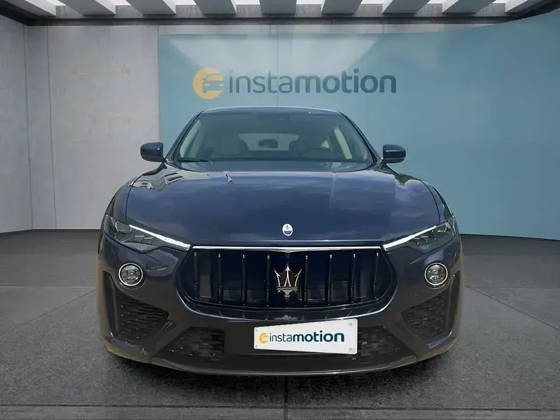Gebraucht Maserati Levante 430 PS (316 kW) 2022 Blau SUV