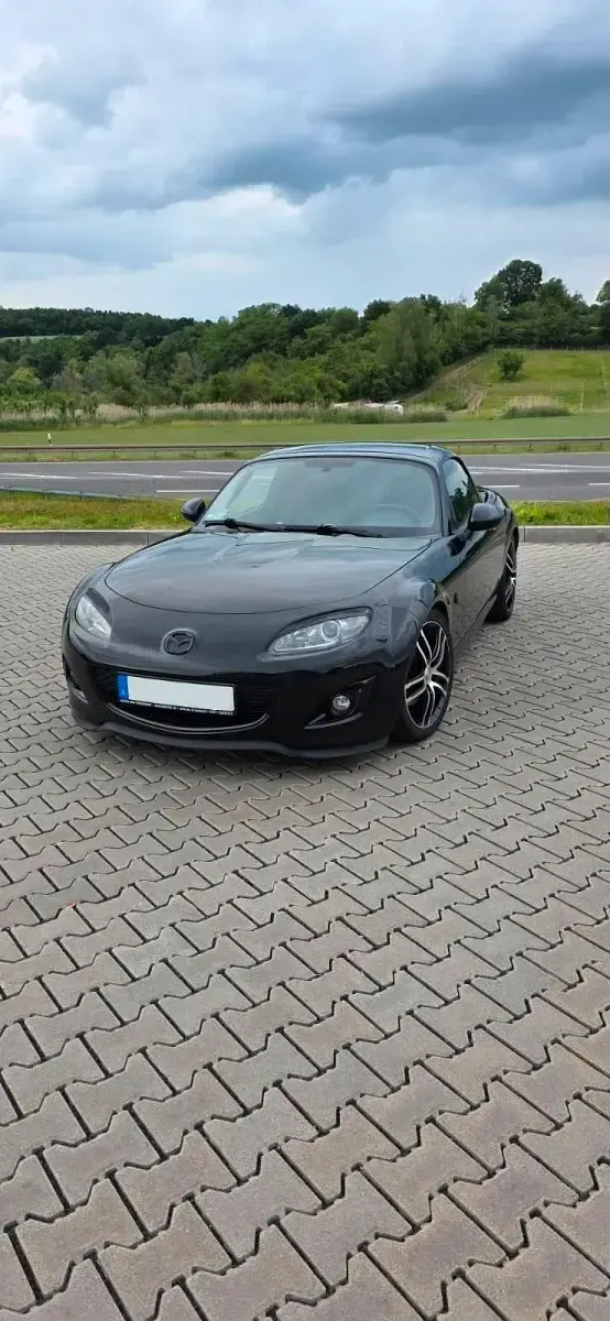 Gebraucht Mazda MX5 126 PS (92 kW) 2012 Schwarz Cabrio