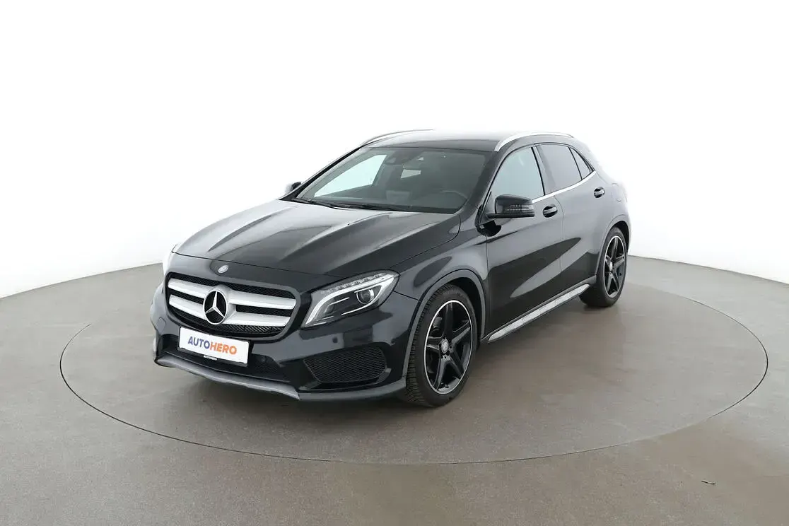 Gebraucht Mercedes GLA250 AMG line 211 PS (155 kW) 2016 SUV