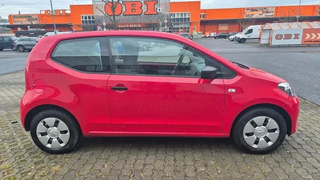 Second-hand VW up! move up! 60 CP (44 kW) 2011 Roșu Hatchback