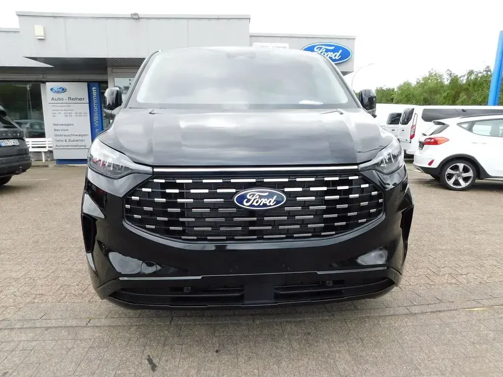 Neu Ford Tourneo Custom Titanium X 170 PS (125 kW) 2026 Schwarz Van