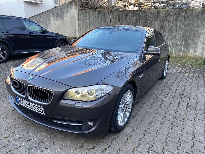 Beige Gebraucht 2012 BMW 535 Limousine | 13.200 € (Superpreis) - Bild 1/4