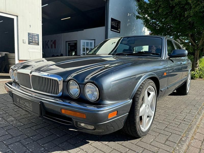 Gebraucht Jaguar XJ6 211 PS (155 kW) 1995 Grau Limousine