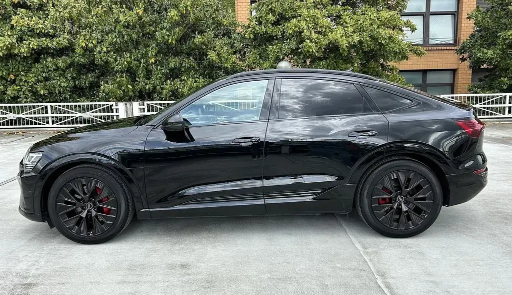 Occasion Audi Q8 e-tron Advanced 300 kW (408 ch) 2023 Noir SUV