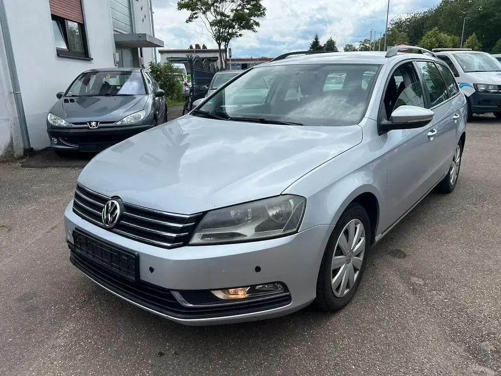 Gebraucht VW Passat 170 PS (125 kW) 2011 Silber Kombi