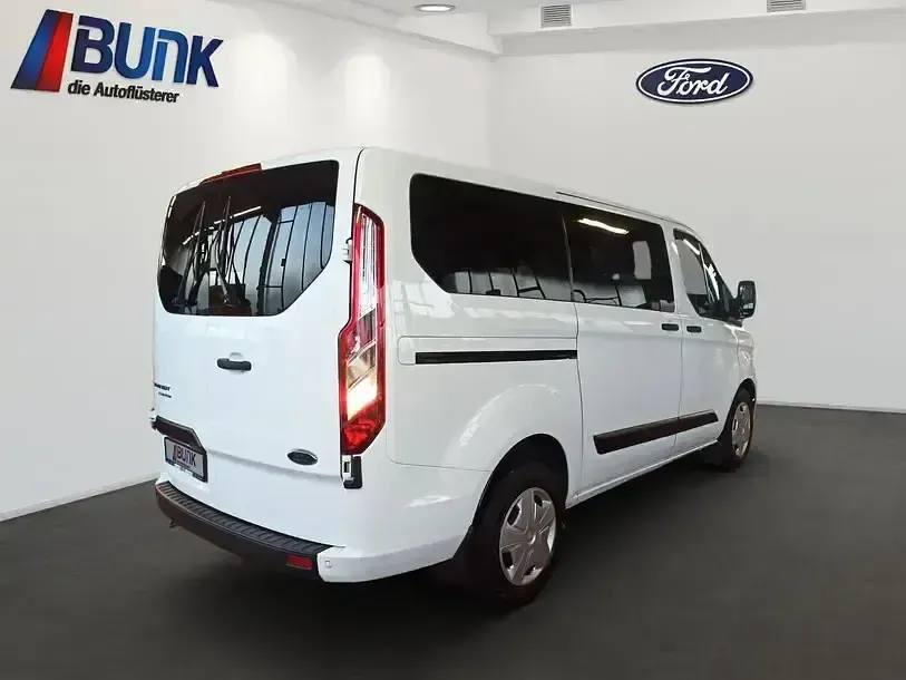 Gebraucht Ford Transit Custom Trend 150 PS (110 kW) 2023 Frostweiß Van