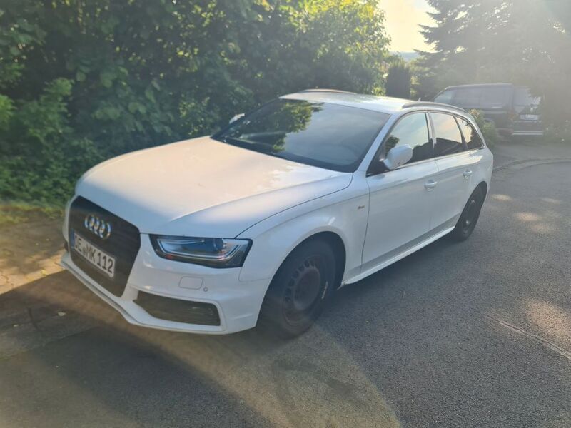 Weiß Gebraucht 2014 Audi A4 Black Edition Kombi | 9.990 € (Teuer) - Bild 1/4