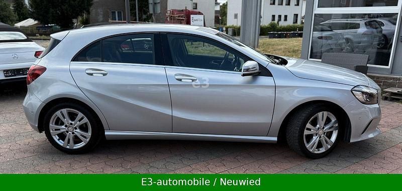 Gebraucht Mercedes A200 156 PS (114 kW) 2016 Silber Limousine