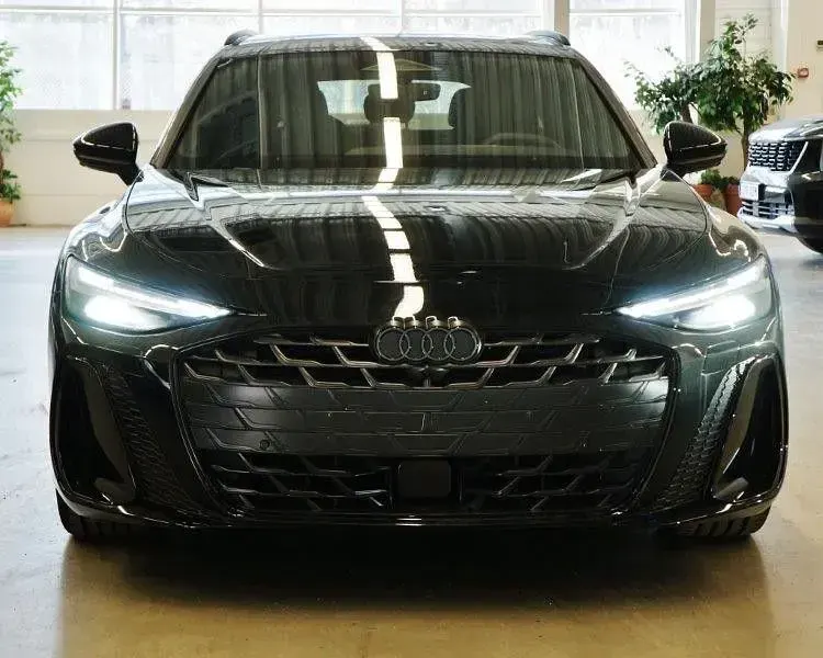 Nouă Audi A6 Edition .1 204 CP (150 kW) 2026 Negru Break