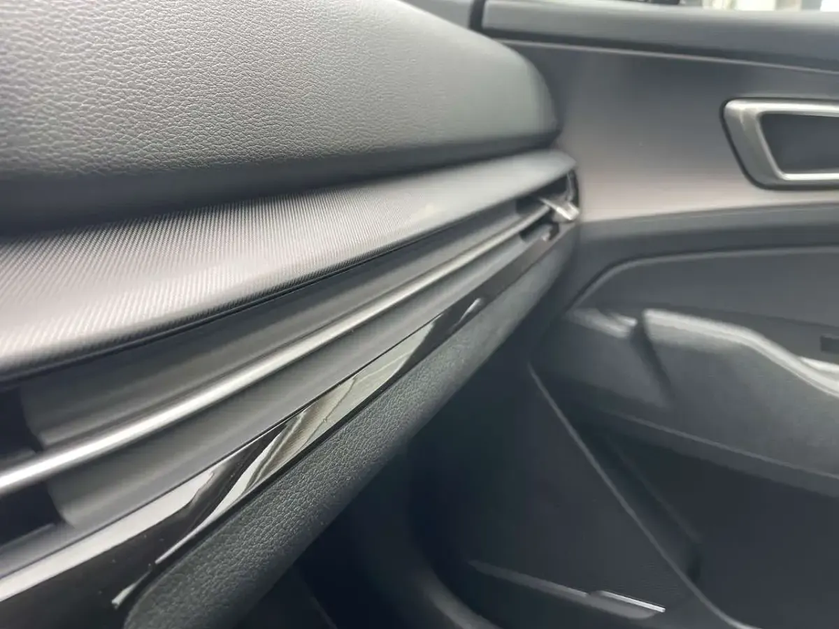 Neu Kia Sportage Vision 150 PS (110 kW) 2025 Silber SUV