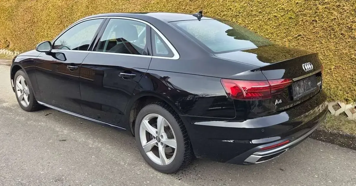 Gebraucht Audi A4 190 PS (139 kW) 2020 Schwarz Limousine