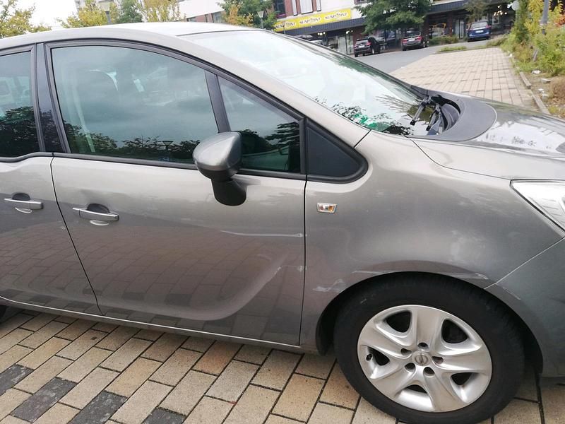 Gebraucht Opel Meriva 120 PS (88 kW) 2011 Braun Van / Kleinbus