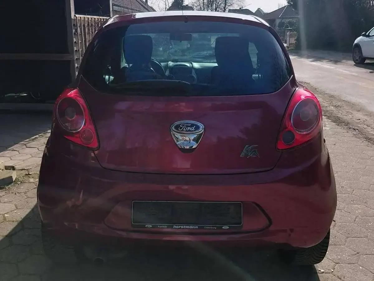 Gebraucht Ford Ka 69 PS (50 kW) 2014 Rot Limousine