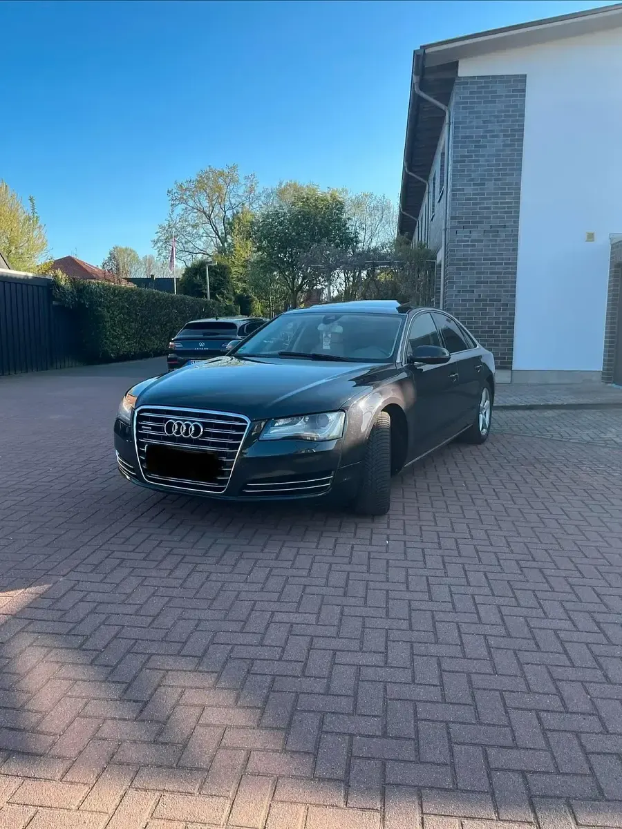 Second-hand Audi A8 351 CP (258 kW) 2010 Berlinǎ