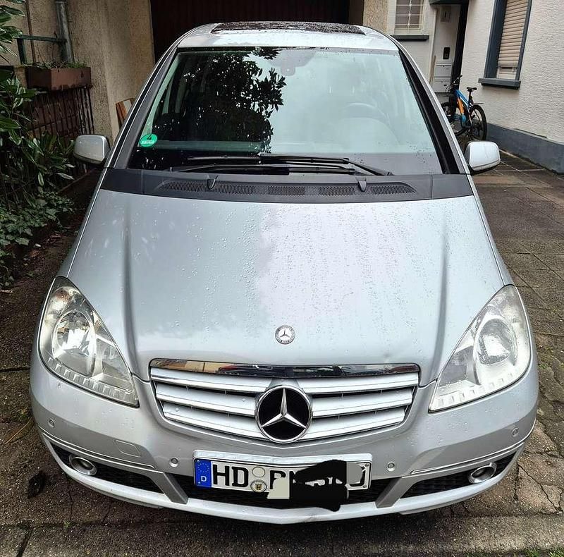 Gebraucht Mercedes A200 Avantgarde 140 PS (102 kW) 2009 Silber Limousine