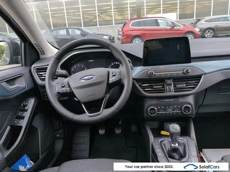 Używany Ford Focus Active 125 KM (91 kW) 2022 Czarny Sedan/Limuzyna