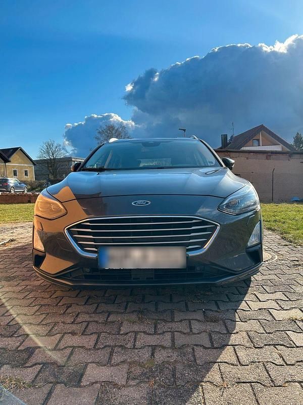 Gebraucht Ford Focus Cool & Connect 150 PS (110 kW) 2019 Grau Kombi