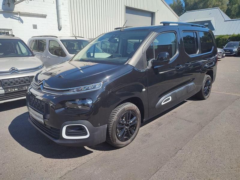 Schwarz Gebraucht 2021 Citroën Berlingo PureTech Van / Kleinbus | 26.999 € (Teuer) - Bild 1/4