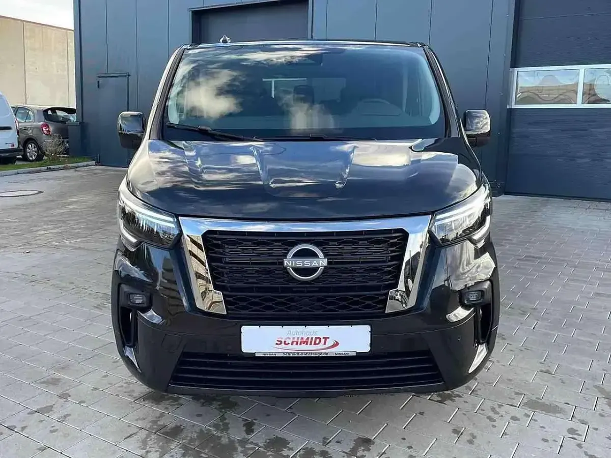 Gebraucht Nissan Primastar Tekna 170 PS (125 kW) 2025 Midnight black Van / Kleinbus