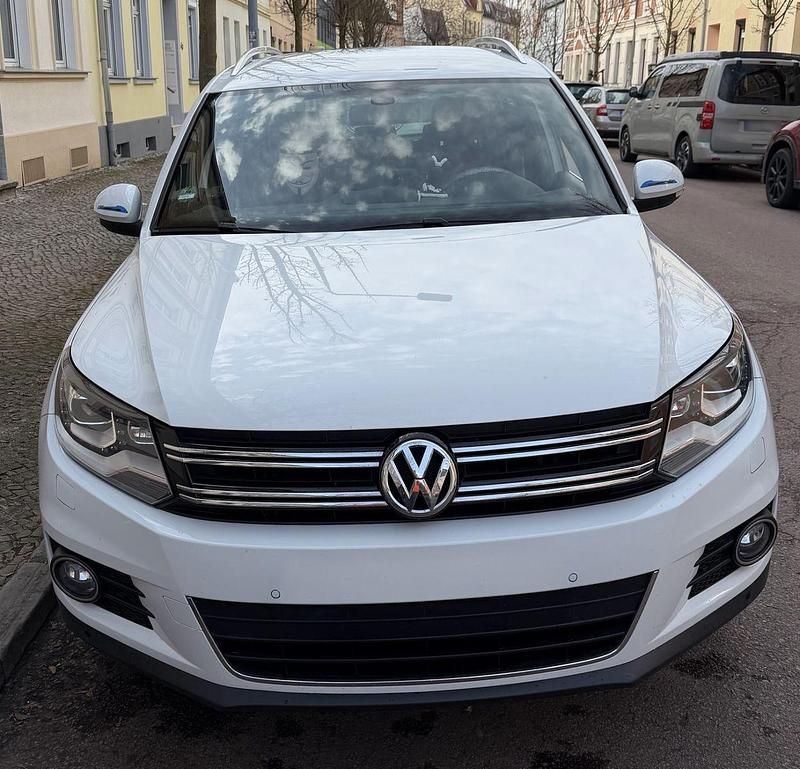 Gebraucht VW Tiguan LOUNGE 177 PS (130 kW) 2015 Orange SUV
