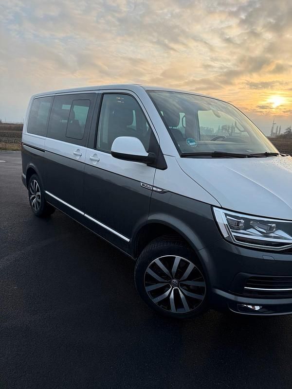 Andere farben Gebraucht 2018 VW Multivan Van | 24.999 € (Superpreis) - Bild 1/4
