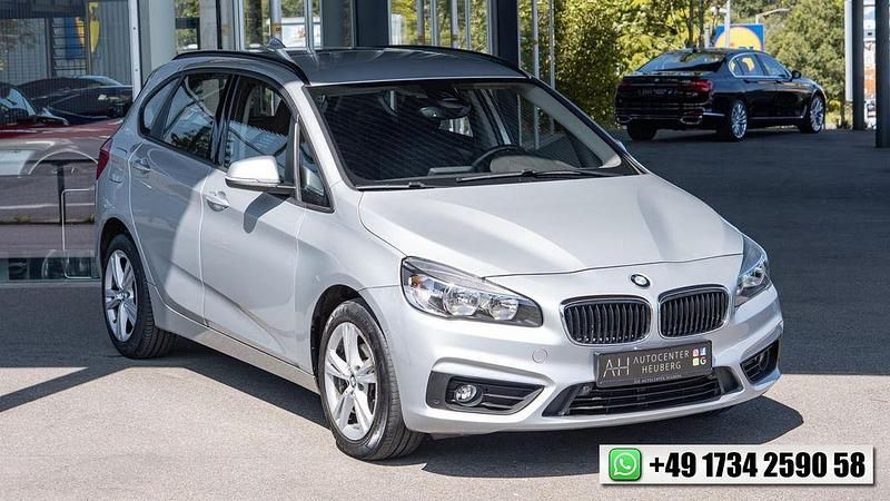 Silber Gebraucht 2018 BMW 218 Advantage Van / Kleinbus | 15.490 € (Fairer Preis) - Bild 1/4
