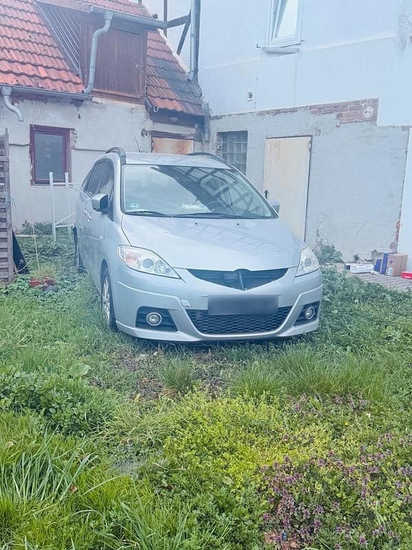 Gebraucht Mazda 5 116 PS (85 kW) 2011 Silber Van / Kleinbus