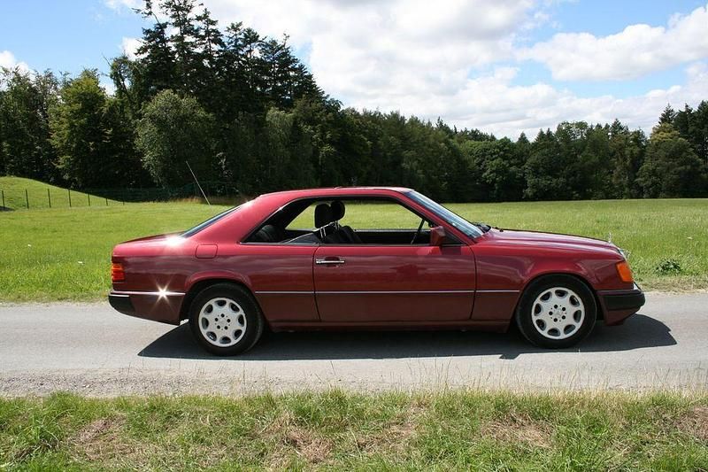 Gebraucht Mercedes 320 220 PS (161 kW) 1993 Rot Coupé