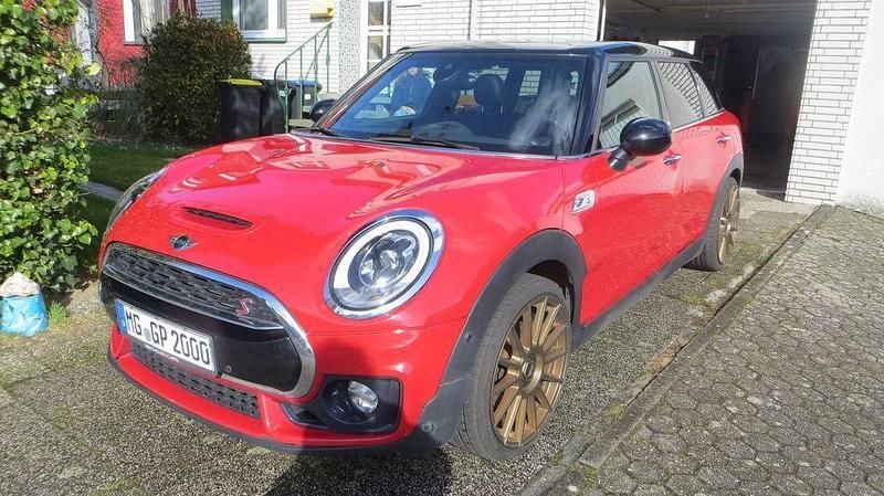 Rot Gebraucht 2016 Mini Cooper S Clubman Kombi | 16.500 € (Fairer Preis) - Bild 1/4
