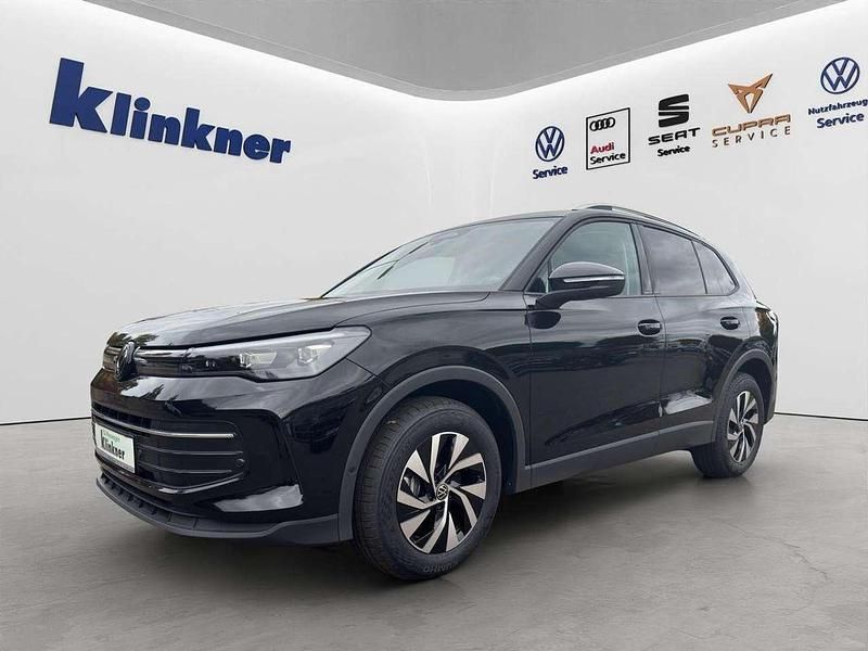 Grenadillschwarz metallic Neu 2025 VW Tiguan Advance SUV | 43.490 € (Fairer Preis) - Bild 1/4
