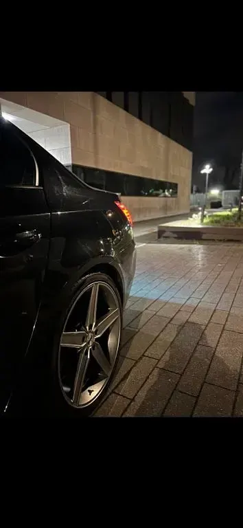 Gebraucht BMW 525 Exclusive 197 PS (144 kW) 2009 Schwarz Limousine