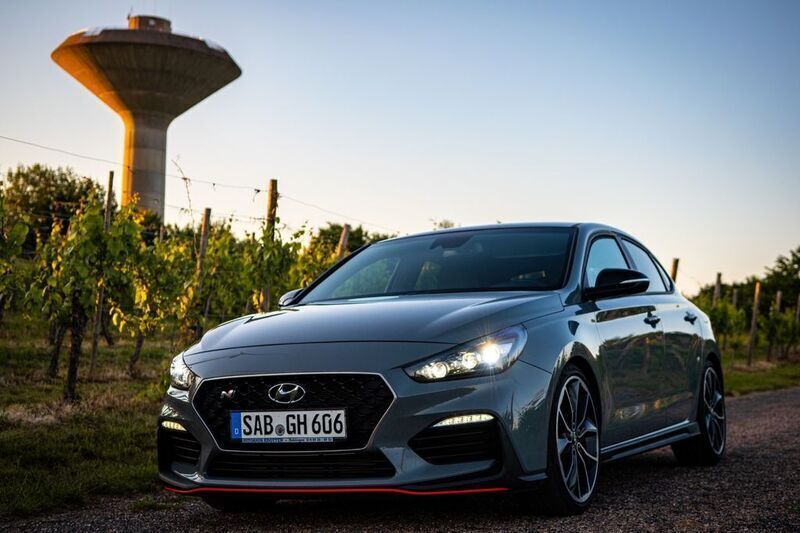 Grau Gebraucht 2019 Hyundai i30 N Performance Limousine | 16.500 € (Guter Preis) - Bild 1/1