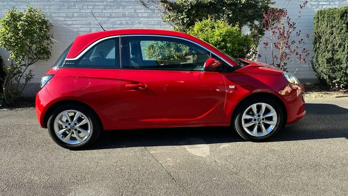 Usata Opel Adam 69 CV (50 kW) 2017 Rosso Utilitaria