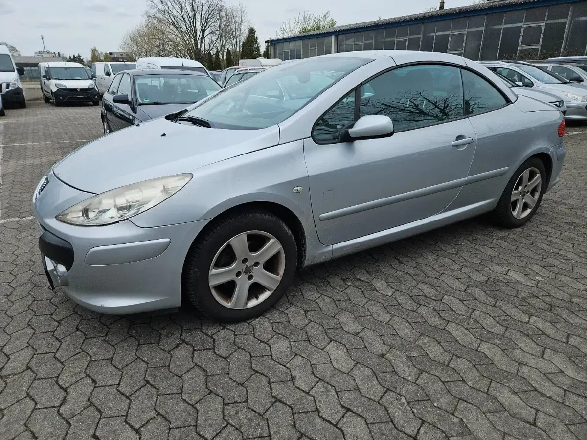 Gebraucht Peugeot 307 CC 140 PS (102 kW) 2007 Silber Cabrio