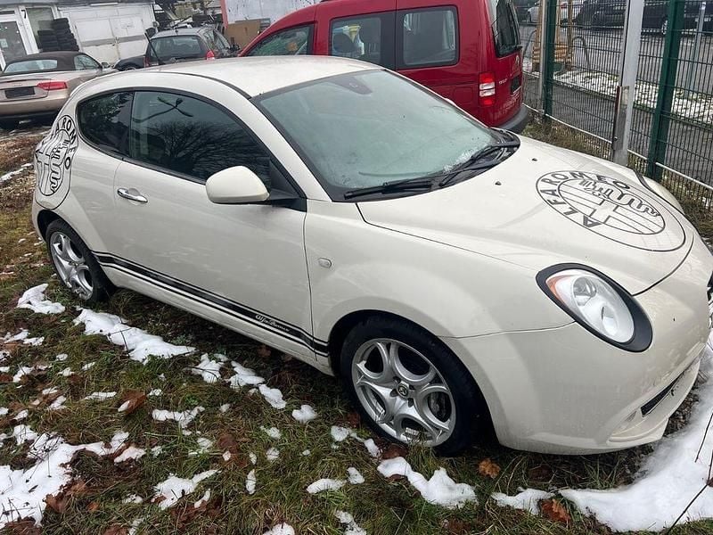Gebraucht Alfa Romeo MiTo Turismo 155 PS (114 kW) 2009 Weiß Kleinwagen