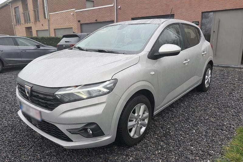 Gebraucht Dacia Sandero Expression 101 PS (74 kW) 2021 Silber Limousine