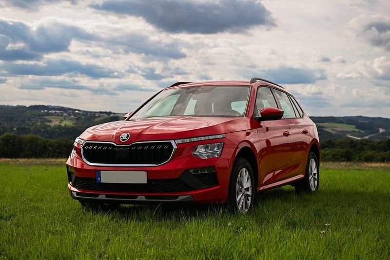 Rot Gebraucht 2024 Skoda Kamiq Selection SUV | 23.000 € (Superpreis) - Bild 1/4