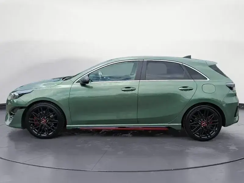Gebraucht Kia Ceed GT GT 204 PS (150 kW) 2022 Experience grün metallic Limousine