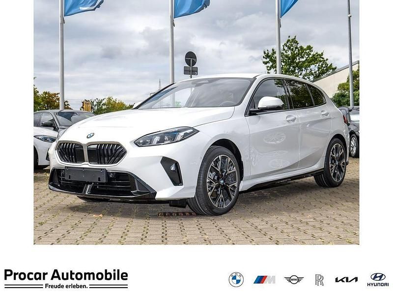 Weiß Neu 2025 BMW 120 M Sport Kleinwagen | 37.499 € (Guter Preis) - Bild 1/4