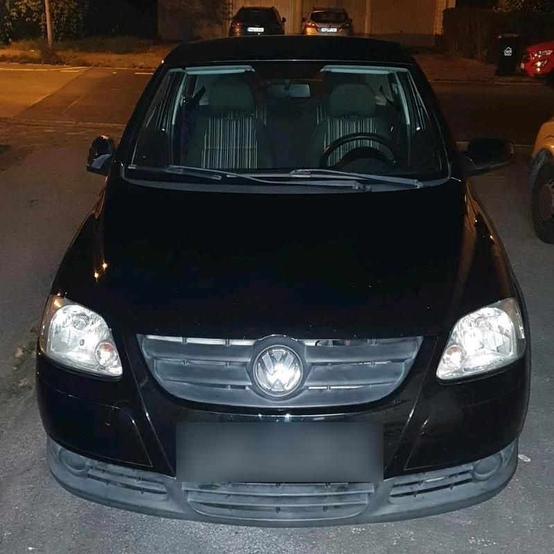 Schwarz Gebraucht 2006 VW Fox Kleinwagen | 1.399 € - Bild 1/4