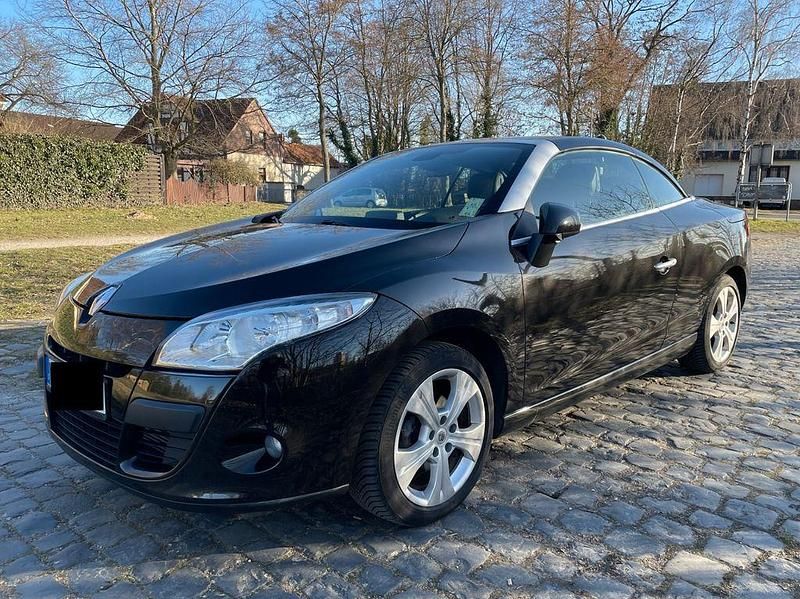 Gebraucht Renault Mégane Cabriolet Dynamique 131 PS (96 kW) 2010 Schwarz Cabrio