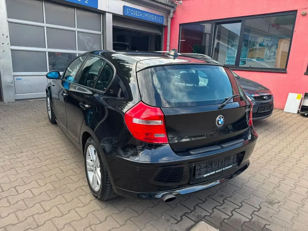 Gebraucht BMW 116 Advantage 122 PS (89 kW) 2008 Schwarz Kleinwagen