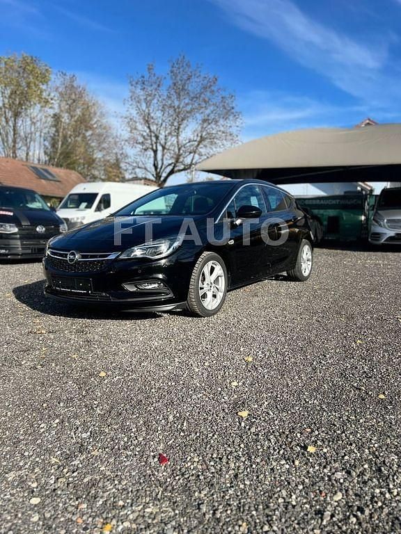 Schwarz Gebraucht 2018 Opel Astra Dynamic Limousine | 12.800 € (Fairer Preis) - Bild 1/4