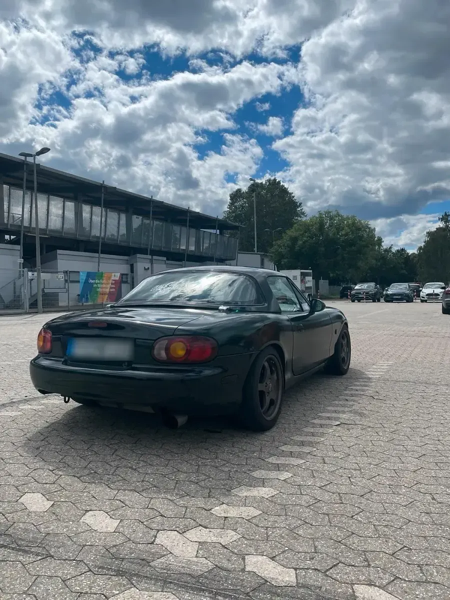 Gebraucht Mazda MX5 140 PS (102 kW) 1998 Schwarz Cabrio