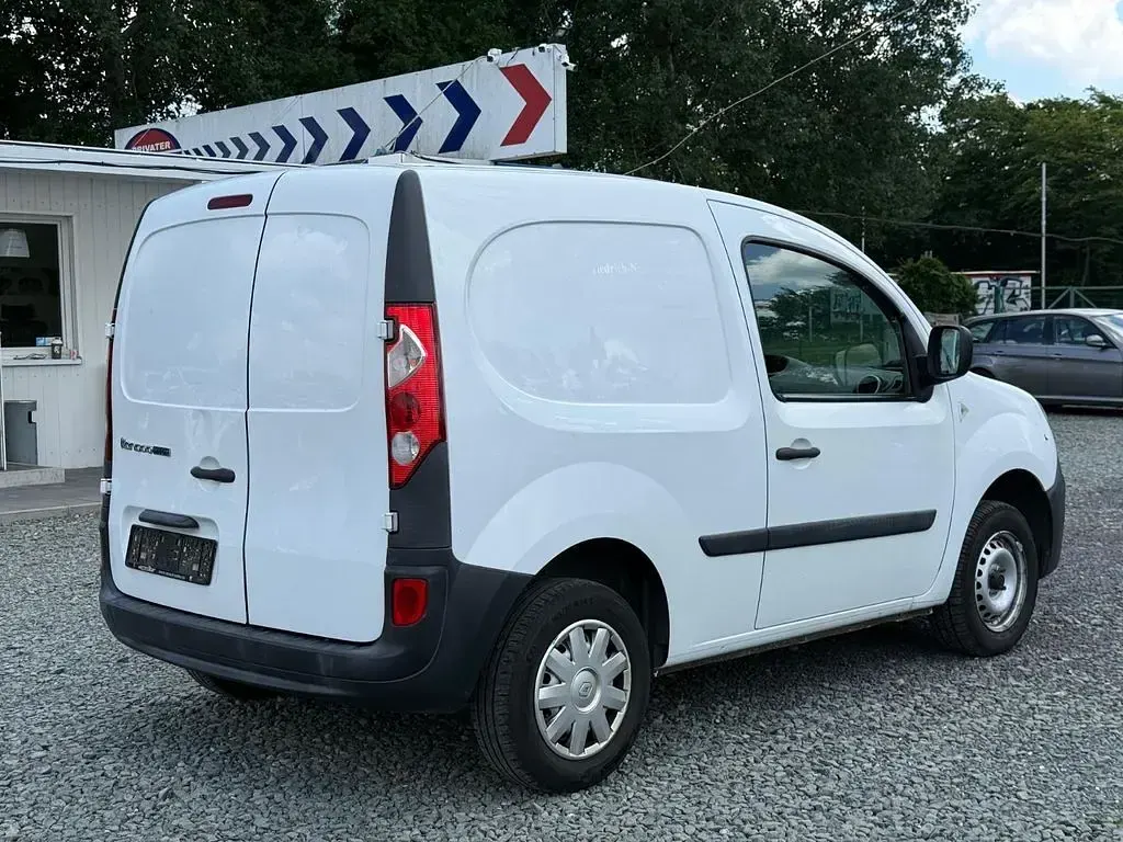Gebraucht Renault Kangoo Basis 68 PS (50 kW) 2011 Weiß Van / Kleinbus