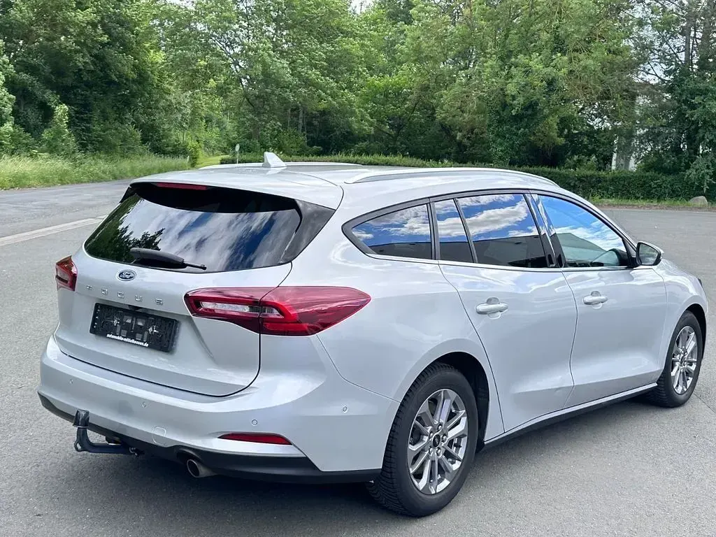 Gebraucht Ford Focus Titanium X 116 PS (85 kW) 2024 Silber Limousine