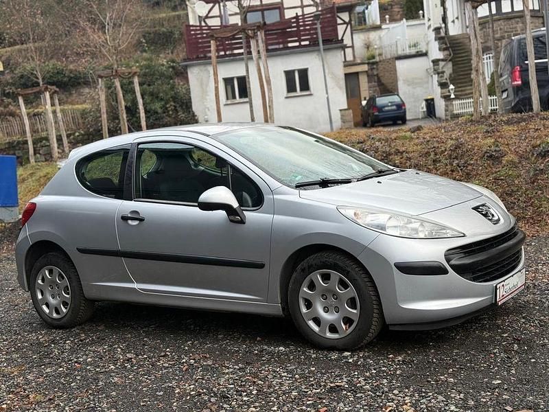 Gebraucht Peugeot 207 Filou 88 PS (64 kW) 2007 Grau Kleinwagen