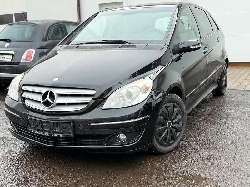 Schwarz Gebraucht 2006 Mercedes B200 Van / Kleinbus | 3.390 € (Superpreis) - Bild 1/4